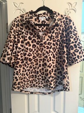 Chico’s Leopard Print Blouse Top Size 1.5 US 10 Animal Print